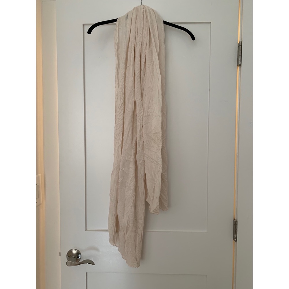 H&M blush/cream scarf